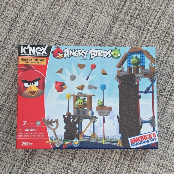 Angry Birds Hogs in the Sky Building Set Sealed - Picture 1 of 13